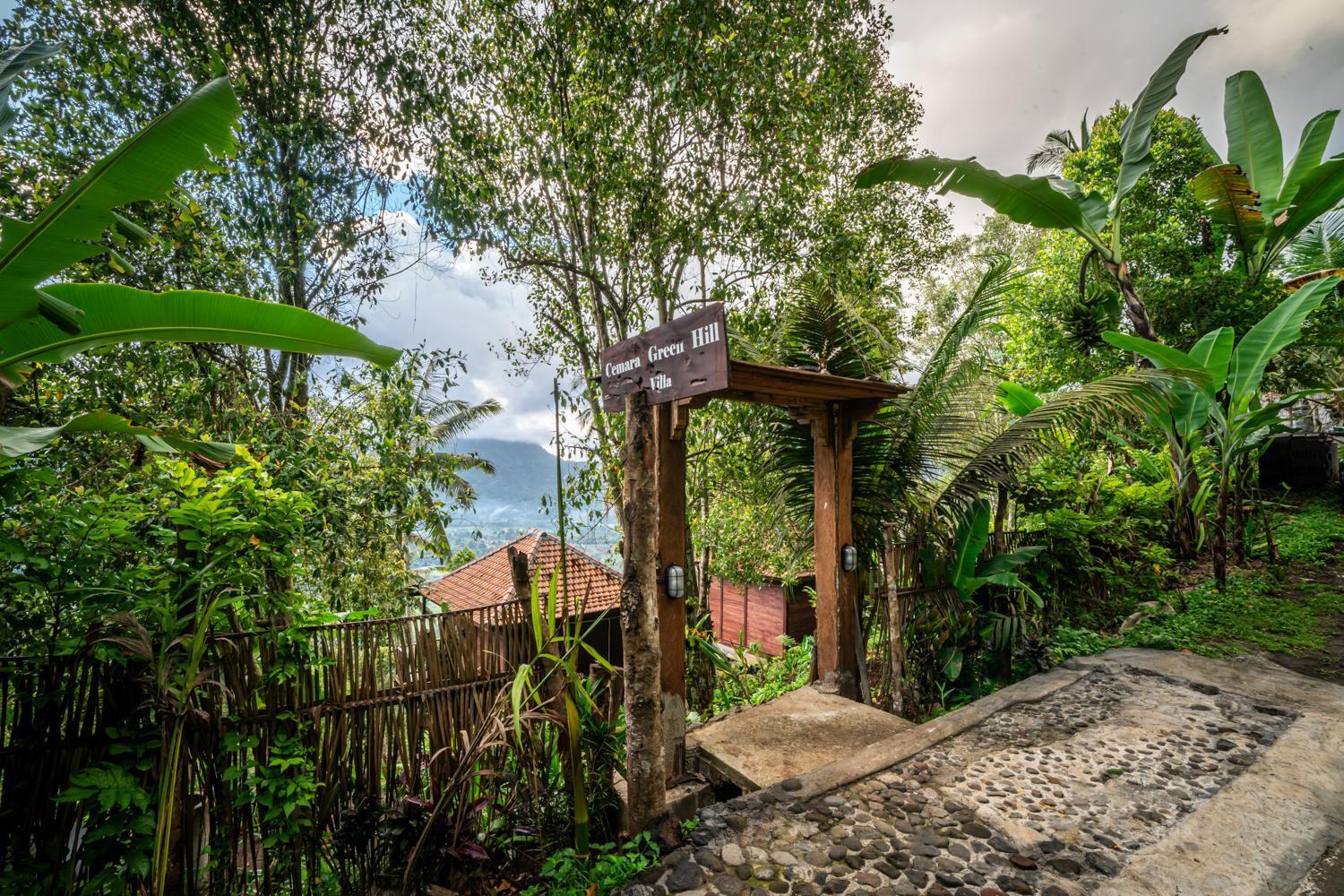 Cemara Green Hill By Samhita Bali Silebeng Exterior photo